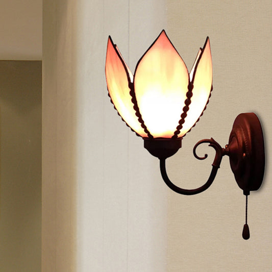 One Light Petal Wall Lighting with Curved Arm and Pull Chain Stained Glass Rustic Wall Lamp Pink Clearhalo 'Industrial' 'Middle century wall lights' 'Tiffany wall lights' 'Tiffany' 'Wall Lamps & Sconces' 'Wall Lights' Lighting' 253363