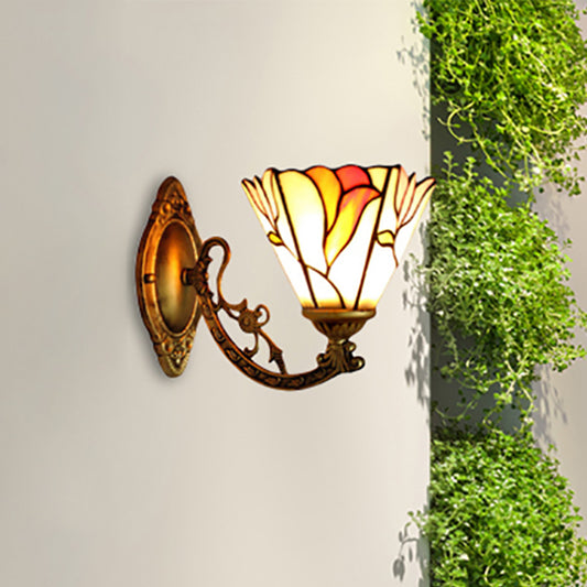 Floral Wall Mount Light Lodge Tiffany 1 Light Wall Lighting in Antique Brass for Bedroom Beige No Switch Clearhalo 'Industrial' 'Middle century wall lights' 'Tiffany wall lights' 'Tiffany' 'Wall Lamps & Sconces' 'Wall Lights' Lighting' 253378