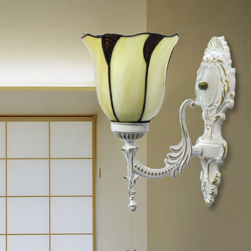 Tiffany Bell Wall Sconce Light Single Light Stained Glass Wall Lamp in Beige for Corridor Clearhalo 'Industrial' 'Middle century wall lights' 'Tiffany wall lights' 'Tiffany' 'Wall Lamps & Sconces' 'Wall Lights' Lighting' 253675
