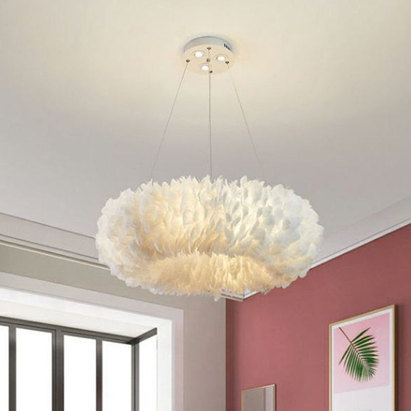 Feather Hanging Light Fixture Modernist White Chandelier Pendant Light for Bedroom Clearhalo 'Ceiling Lights' 'Chandeliers' 'Modern Chandeliers' 'Modern' Lighting' 2546676