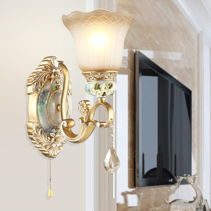 Gold Scallop Wall Light Vintage White Glass 1/2 Lights Living Room Sconce Light with Gold Arm and Backplate 1.0 Gold Clearhalo 'Wall Lamps & Sconces' 'Wall Lights' Lighting' 255136