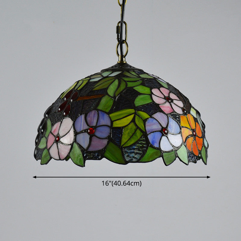 Bowl Pendant Light Tiffany-Style 1 Light Stained Glass Hanging Lamp in Green Clearhalo 'Ceiling Lights' 'Industrial' 'Middle Century Pendants' 'Pendant Lights' 'Pendants' 'Tiffany close to ceiling' 'Tiffany Pendants' 'Tiffany' Lighting' 2556790