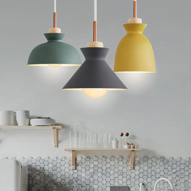 1-Light Wooden Top Pendant Lamp Nordic Modern Style Metal Restaurant Hanging Lamp Clearhalo 'Ceiling Lights' 'Modern Pendants' 'Modern' 'Pendant Lights' 'Pendants' Lighting' 2579375