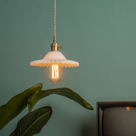 Scalloped Glass Shade Hanging Ceiling Light Vintage Industrial 1-Light Living Room Drop Pendant Clearhalo 'Ceiling Lights' 'Glass shade' 'Glass' 'Industrial Pendants' 'Industrial' 'Middle Century Pendants' 'Pendant Lights' 'Pendants' 'Tiffany' Lighting' 2579650