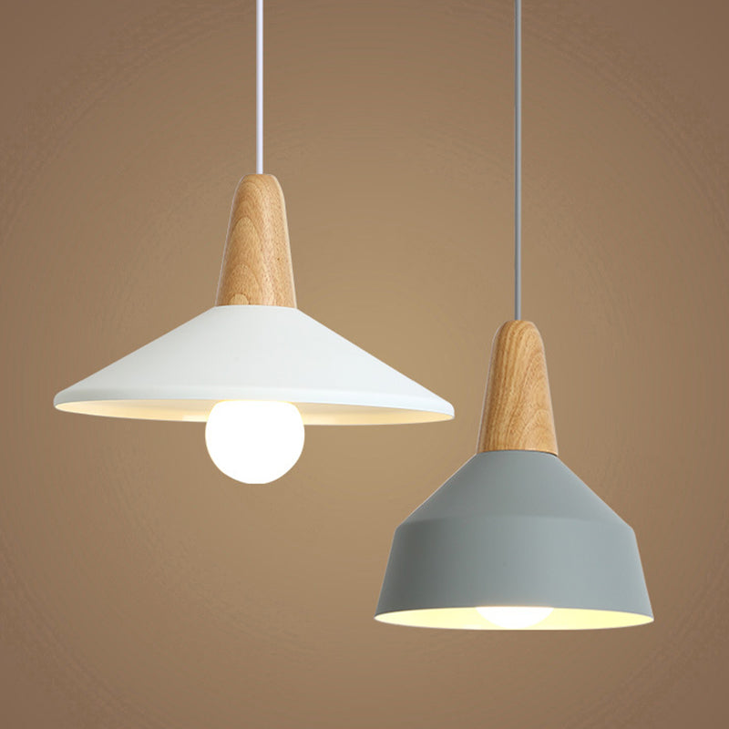 Metal 1 Light Hanging Light Nordic Style Restaurant Ceiling Pendant Lamp with Wooden Top Clearhalo 'Ceiling Lights' 'Modern Pendants' 'Modern' 'Pendant Lights' 'Pendants' Lighting' 2588791