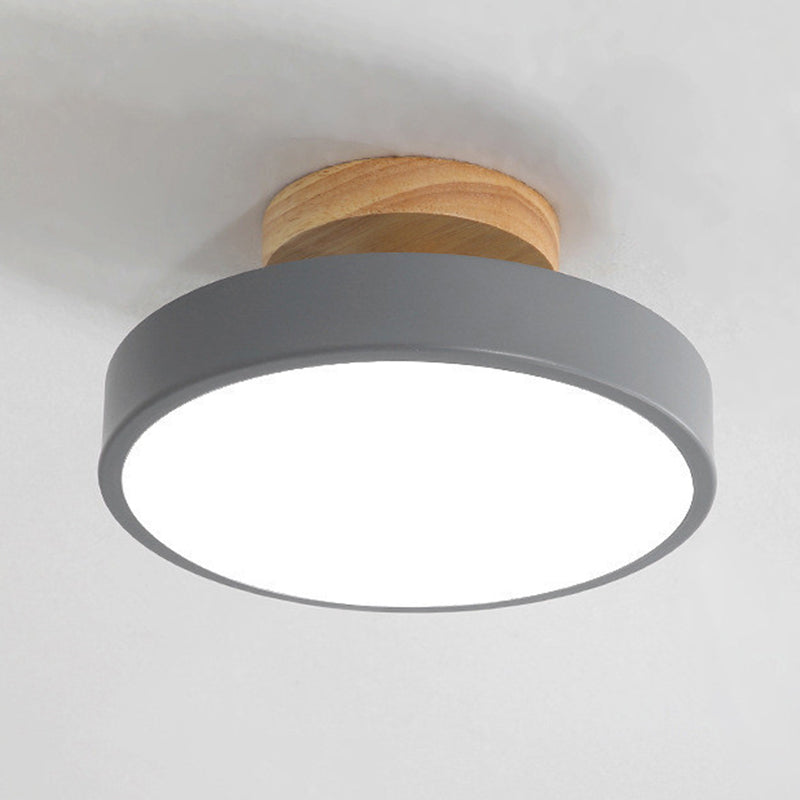 Round Flush Mount Ceiling Light Minimalistic Acrylic Ceiling Mount Chandelier for Bedroom Clearhalo 'Ceiling Lights' 'Close To Ceiling Lights' 'Close to ceiling' 'Semi-flushmount' Lighting' 2590572