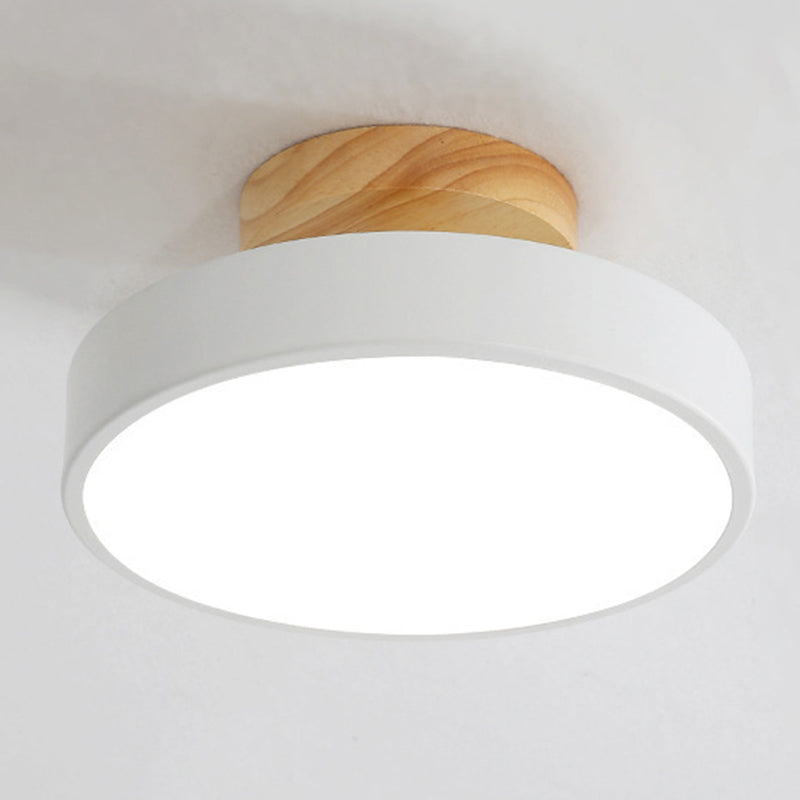 Round Flush Mount Ceiling Light Minimalistic Acrylic Ceiling Mount Chandelier for Bedroom White Clearhalo 'Ceiling Lights' 'Close To Ceiling Lights' 'Close to ceiling' 'Semi-flushmount' Lighting' 2590573