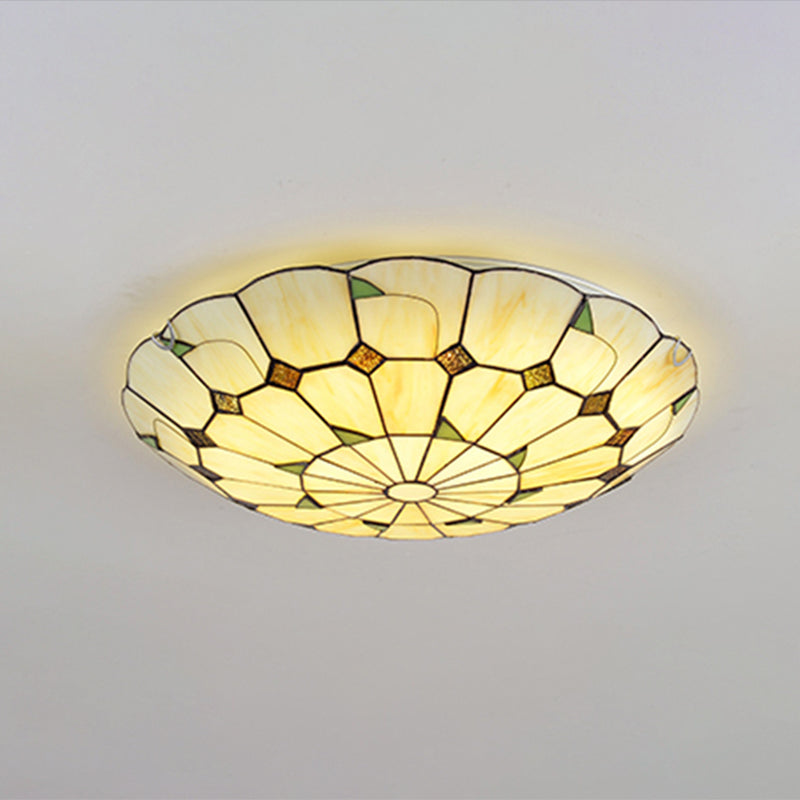 Leaf Pattern Tiffany Ceiling Light Fixture Retro Stained Glass Shade Flush Mount LED Lamp for Bedroom Living Room Clearhalo 'Ceiling Lights' 'Close To Ceiling Lights' 'Close to ceiling' 'Flush mount' Lighting' 2590763