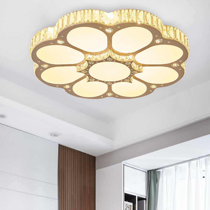19.5"/23.5“/31.5“ W LED Flush Ceiling Light Modern Petal Crystal Flush Mount Lighting in White for Bedroom Clearhalo 'Ceiling Lights' 'Close To Ceiling Lights' 'Close to ceiling' 'Flush mount' Lighting' 261179