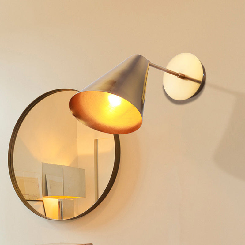 Postmodern Personality Wall Mounted Light Fixture 1 Head Metal Wall Light Sconces for Bedroom Clearhalo 'Wall Lamps & Sconces' 'Wall Lights' Lighting' 2627869