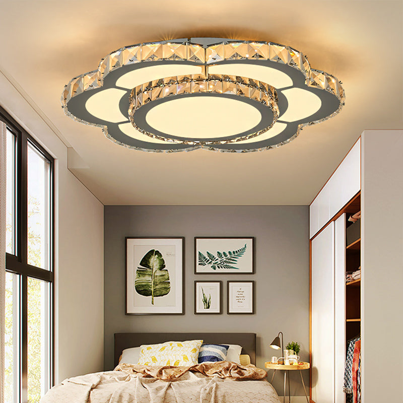 Floral Living Room Flush Mount Lamp Contemporary Crystal 10"/18"/23.5" Wide LED White Flush Light Fixture in Warm/White Light Clearhalo 'Ceiling Lights' 'Close To Ceiling Lights' 'Close to ceiling' 'Flush mount' Lighting' 266043