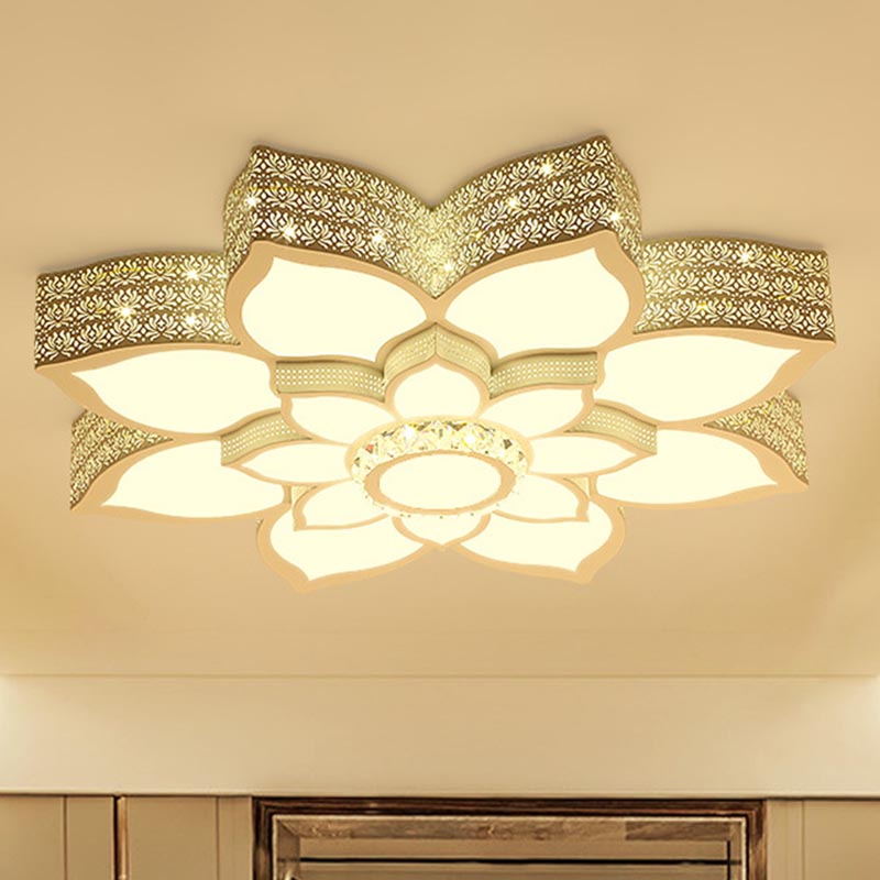 Lotus Faceted Crystal Flush Mount Light Fixture Simple White 23.5"/29.5"/35.5" W LED Ceiling Light in Warm/White Light Clearhalo 'Ceiling Lights' 'Close To Ceiling Lights' 'Close to ceiling' 'Flush mount' Lighting' 266518