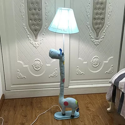 Giraffe Shaped Floor Light with Tapered Shade 1 Light Animal Fabric Floor Lamp for Bedroom Clearhalo 'Floor Lamps' 'Lamps' Lighting' 26738