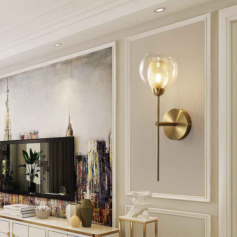 Dual Cup Shape Wall Mounted Lamp Modernist Single Clear Glass and Metallic Wall Light Sconce in Black/Gold Clearhalo 'Cast Iron' 'Glass' 'Industrial' 'Modern wall lights' 'Modern' 'Tiffany' 'Traditional wall lights' 'Wall Lamps & Sconces' 'Wall Lights' Lighting' 275197