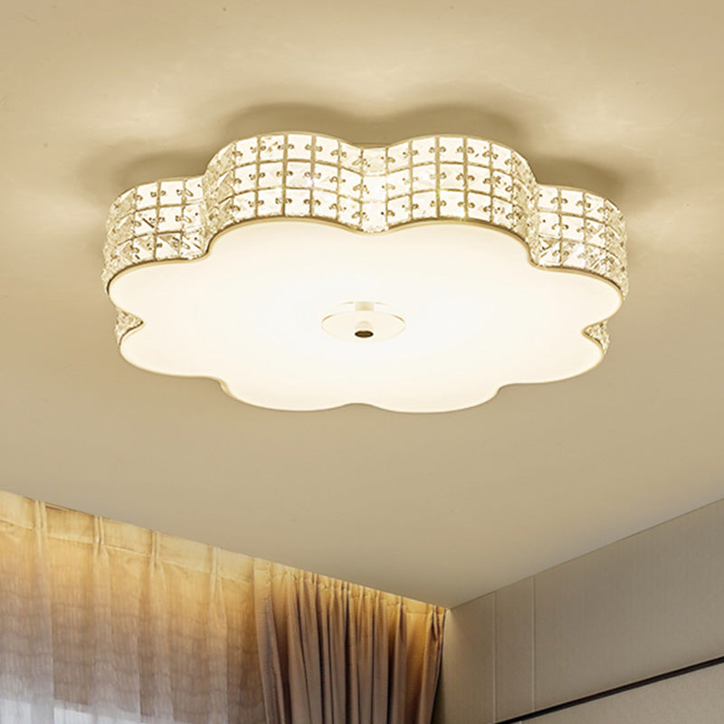 Silver Flower Ceiling Lamp Simple Style Acrylic LED Flush Mount Light Fixture for Bedroom, 12"/16"/19.5" Wide Clearhalo 'Ceiling Lights' 'Close To Ceiling Lights' 'Close to ceiling' 'Flush mount' Lighting' 283235