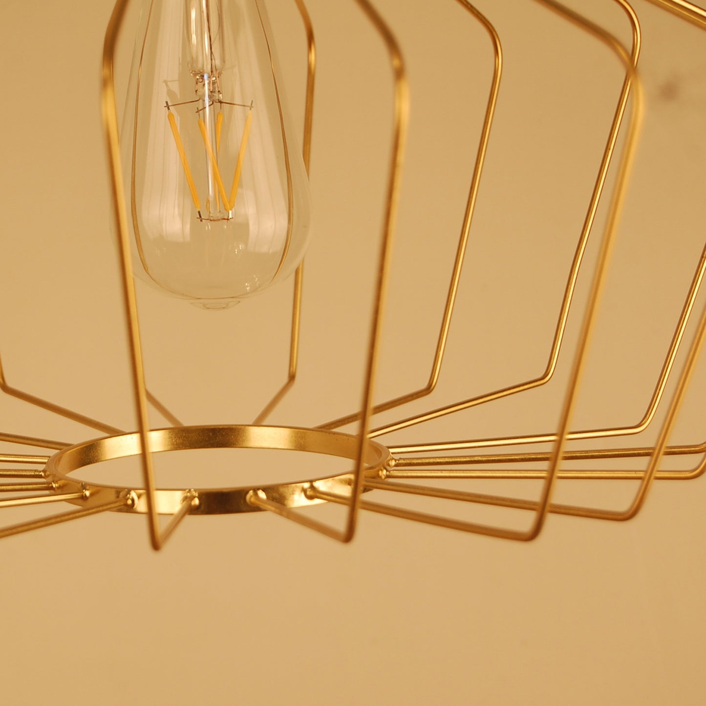 Geometric Cage Indoor Suspension Light Retro Style Metal 1 Light Brass/Copper Pendant Lighting Clearhalo 'Art Deco Pendants' 'Cast Iron' 'Ceiling Lights' 'Ceramic' 'Crystal' 'Industrial Pendants' 'Industrial' 'Metal' 'Middle Century Pendants' 'Pendant Lights' 'Pendants' 'Tiffany' Lighting' 28826