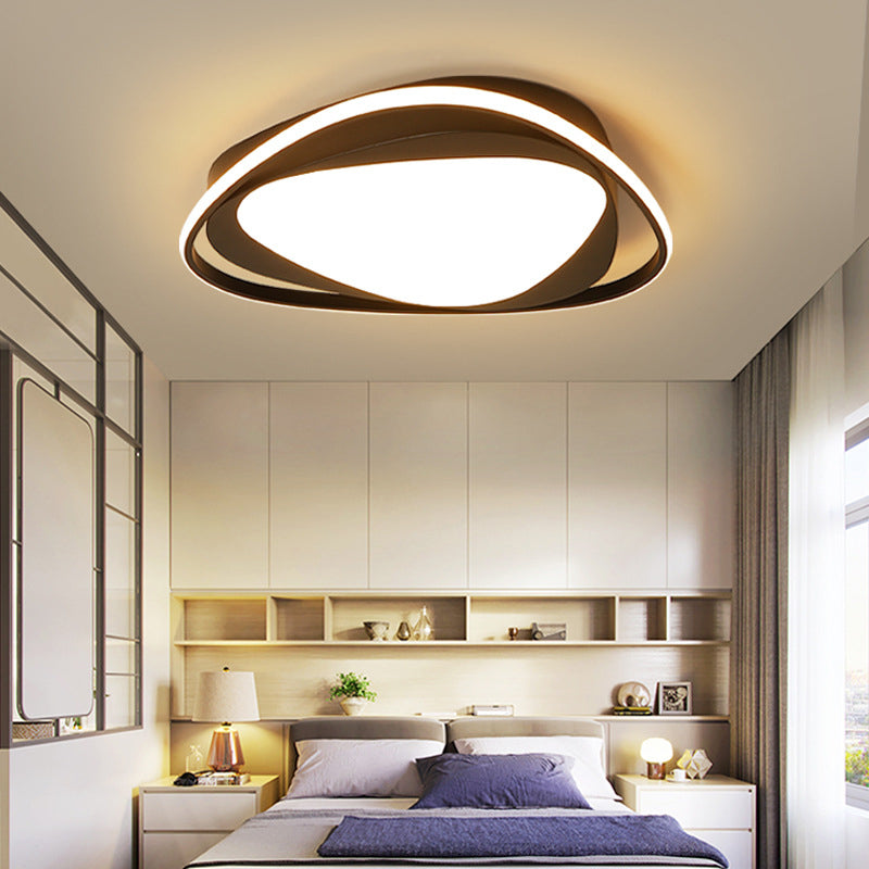 Triangle Metal Ceiling Light Fixture Contemporary Black 16.5"/20.5" Wide LED Flush Mount Light Clearhalo 'Ceiling Lights' 'Close To Ceiling Lights' 'Close to ceiling' 'Flush mount' Lighting' 297764