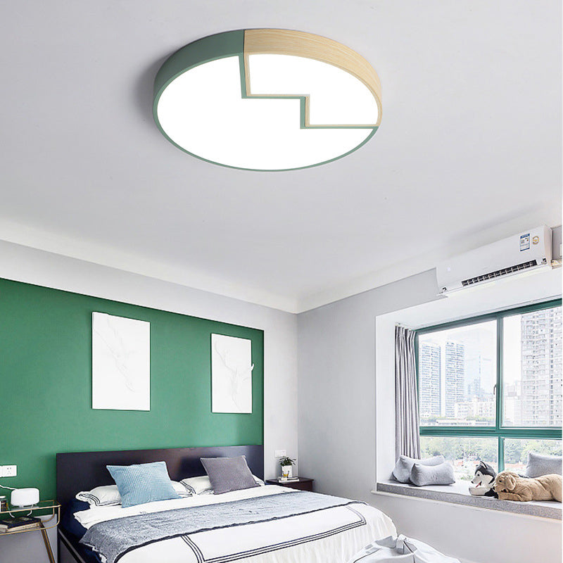 18"/22" Wide Metal Round Flush Mount Lamp Modern LED Close to Ceiling Lighting Fixture in Green, White/Warm Light Green White Clearhalo 'Ceiling Lights' 'Close To Ceiling Lights' 'Close to ceiling' 'Flush mount' Lighting' 313177
