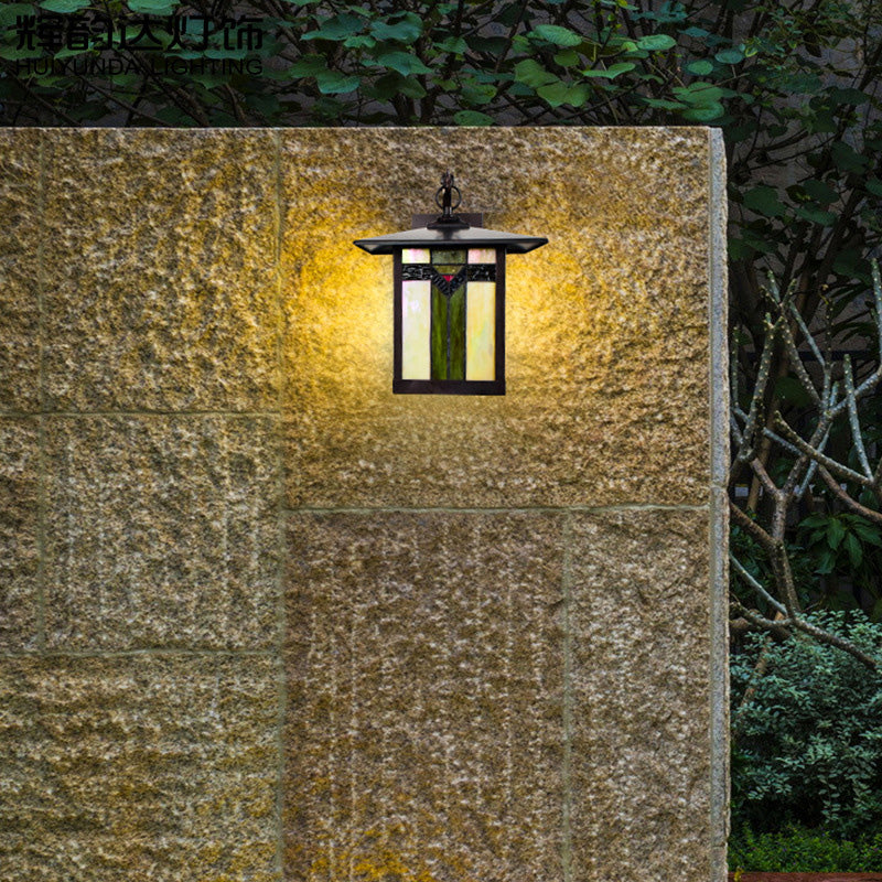 Green 1 Light Wall Mounted Light Fixture Tiffany Cut Glass Lantern Sconce for Outdoor Clearhalo 'Industrial' 'Middle century wall lights' 'Tiffany wall lights' 'Tiffany' 'Wall Lamps & Sconces' 'Wall Lights' Lighting' 316032
