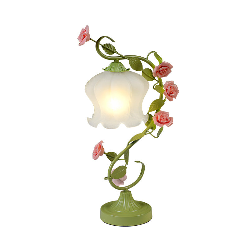 1 Bulb Floral Table Lamp Traditional White/Green Frosted White Glass Night Light for Living Room Clearhalo 'Lamps' 'Table Lamps' Lighting' 324937