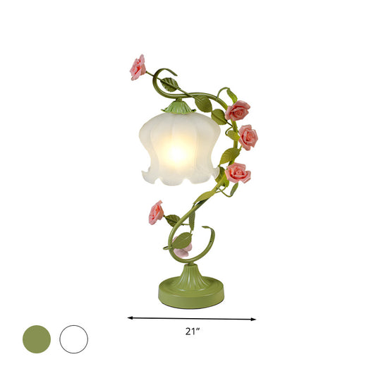 1 Bulb Floral Table Lamp Traditional White/Green Frosted White Glass Night Light for Living Room Clearhalo 'Lamps' 'Table Lamps' Lighting' 324939