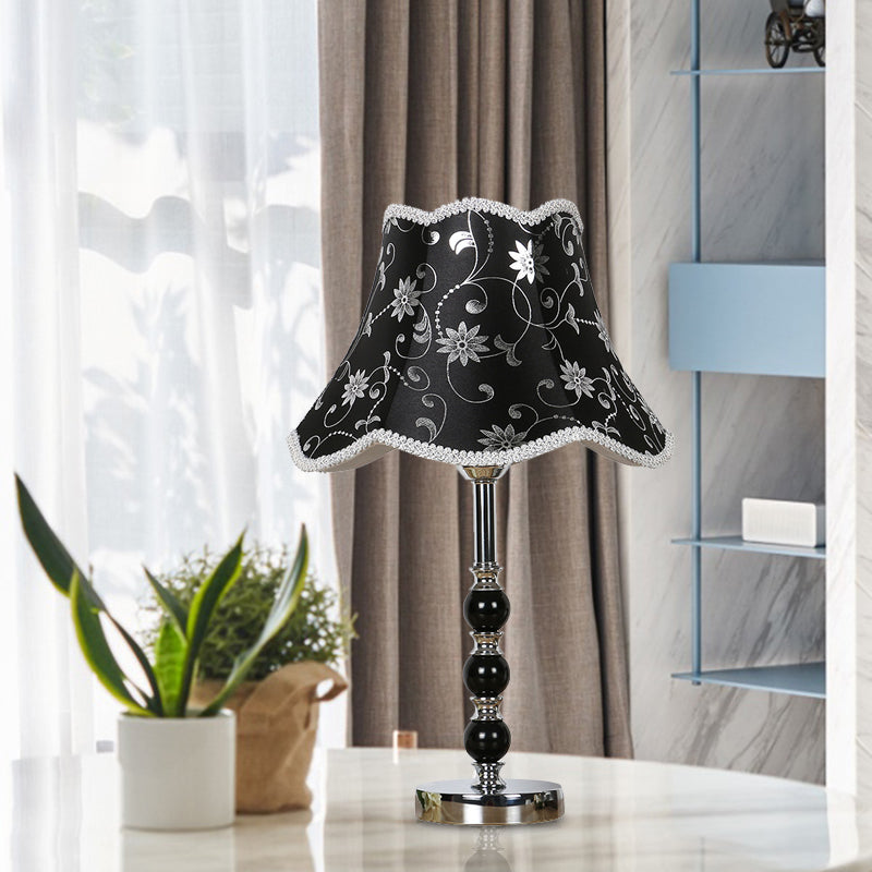 1 Light Crystal Table Lamp Countryside Black Scalloped Bedroom Night Light with Flower Pattern Clearhalo 'Lamps' 'Table Lamps' Lighting' 338090
