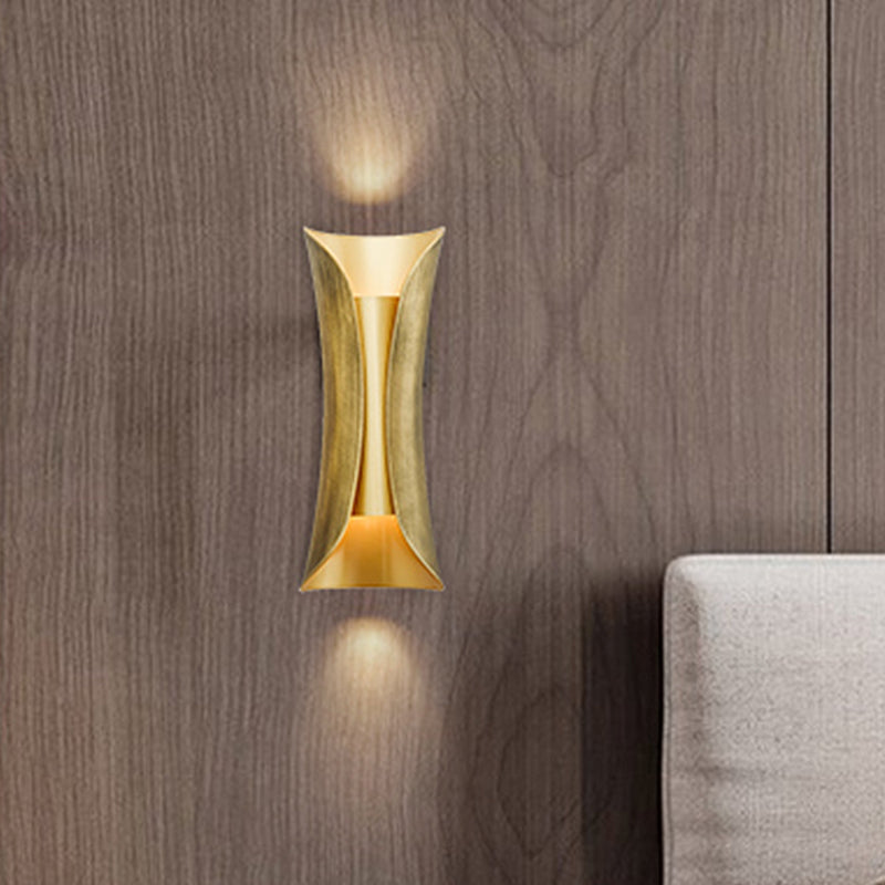 Gold Curve LED Sconce Light Modernism 2 Heads Metal Wall Lighting Fixture for Living Room Gold Clearhalo 'Cast Iron' 'Glass' 'Industrial' 'Modern wall lights' 'Modern' 'Tiffany' 'Traditional wall lights' 'Wall Lamps & Sconces' 'Wall Lights' Lighting' 339003