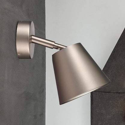 Tapered Wall Light Sconce Minimalist Metal 1 Head LED Bathroom Wall Mount Lighting in White/Chrome Chrome Clearhalo 'Cast Iron' 'Glass' 'Industrial' 'Modern wall lights' 'Modern' 'Tiffany' 'Traditional wall lights' 'Wall Lamps & Sconces' 'Wall Lights' Lighting' 339117