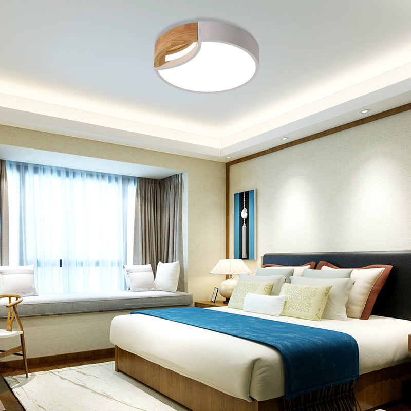 Splicing Rounded Flush Ceiling Light Nordic Iron Grey/White/Green LED Flush Mount in White Light with Wood Grip, 12"/16"/19.5" Wide Clearhalo 'Ceiling Lights' 'Close To Ceiling Lights' 'Close to ceiling' 'Flush mount' Lighting' 369699