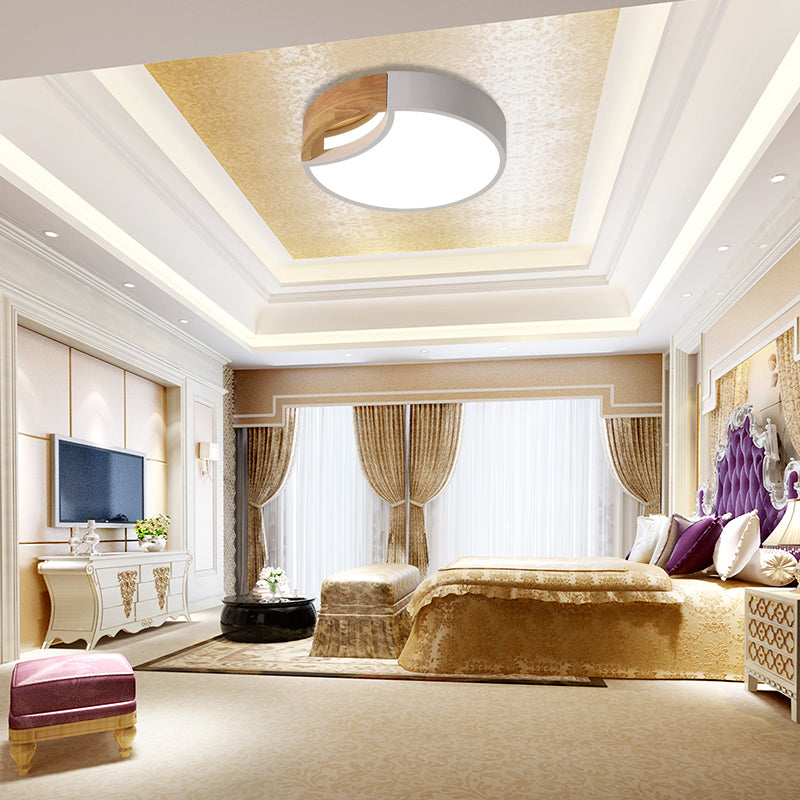 Splicing Rounded Flush Ceiling Light Nordic Iron Grey/White/Green LED Flush Mount in White Light with Wood Grip, 12"/16"/19.5" Wide Clearhalo 'Ceiling Lights' 'Close To Ceiling Lights' 'Close to ceiling' 'Flush mount' Lighting' 369702