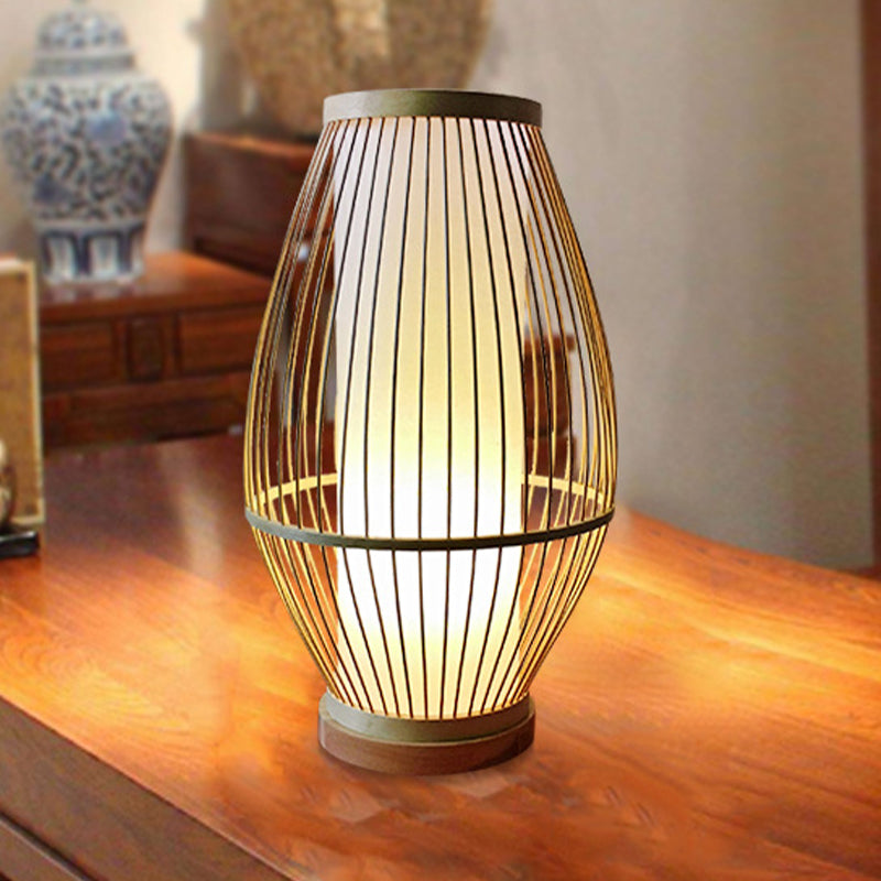1 Bulb Dining Room Desk Lamp Asian Beige Task Lighting with Lantern Bamboo Shade Clearhalo 'Lamps' 'Table Lamps' Lighting' 369937