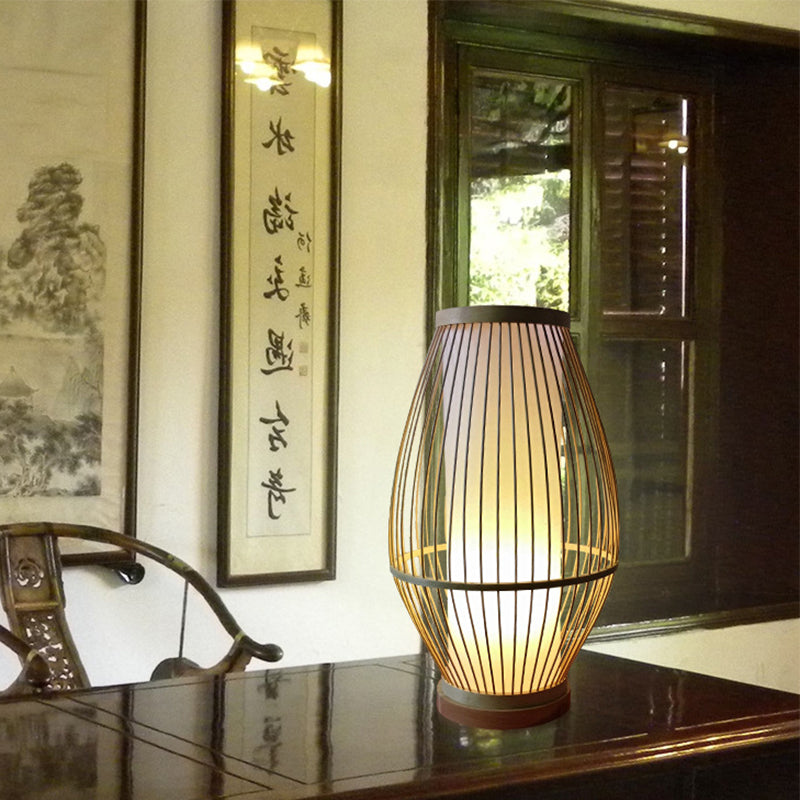 1 Bulb Dining Room Desk Lamp Asian Beige Task Lighting with Lantern Bamboo Shade Clearhalo 'Lamps' 'Table Lamps' Lighting' 369938