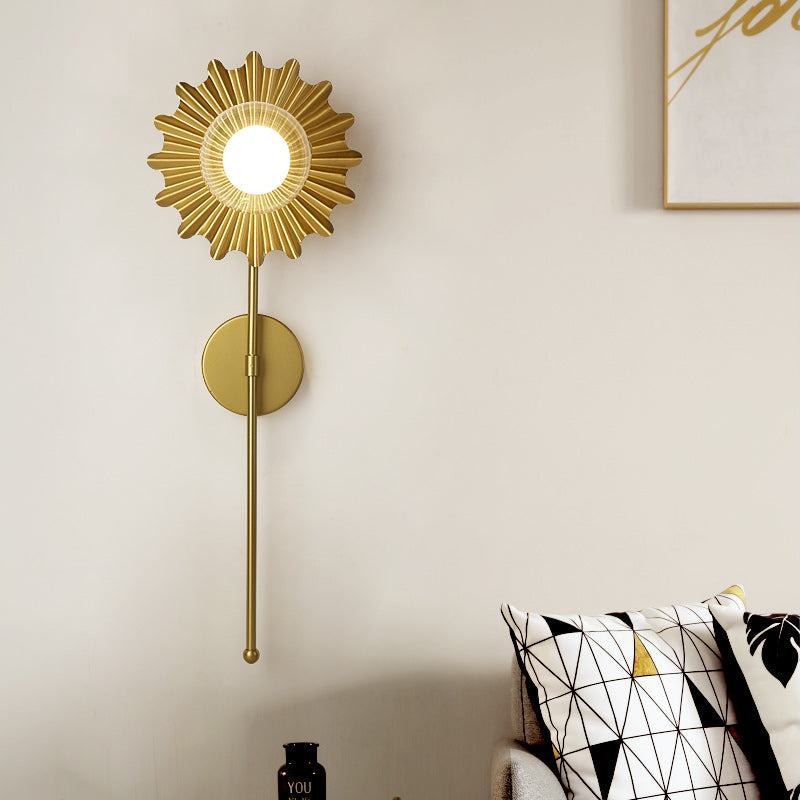 Brass Torch Wall Sconce Light 1 Light Metal and Clear Glass Mid Century Modern Wall Lamp Clearhalo 'Cast Iron' 'Glass' 'Industrial' 'Modern wall lights' 'Modern' 'Tiffany' 'Traditional wall lights' 'Vanity Lights' 'Wall Lights' Lighting' 370180