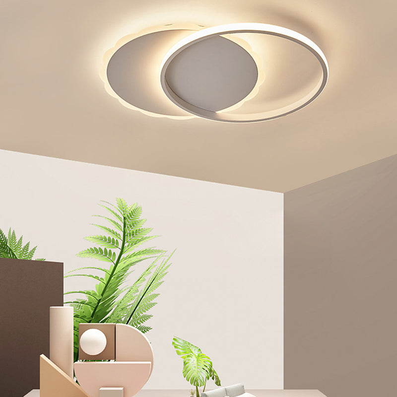 Round/Square LED Flush Mount Ceiling Light Modern Acrylic Overlapping Ceiling Lights in White Bronze White Round Clearhalo 'Ceiling Lights' 'Close To Ceiling Lights' 'Close to ceiling' 'Flush mount' Lighting' 373860