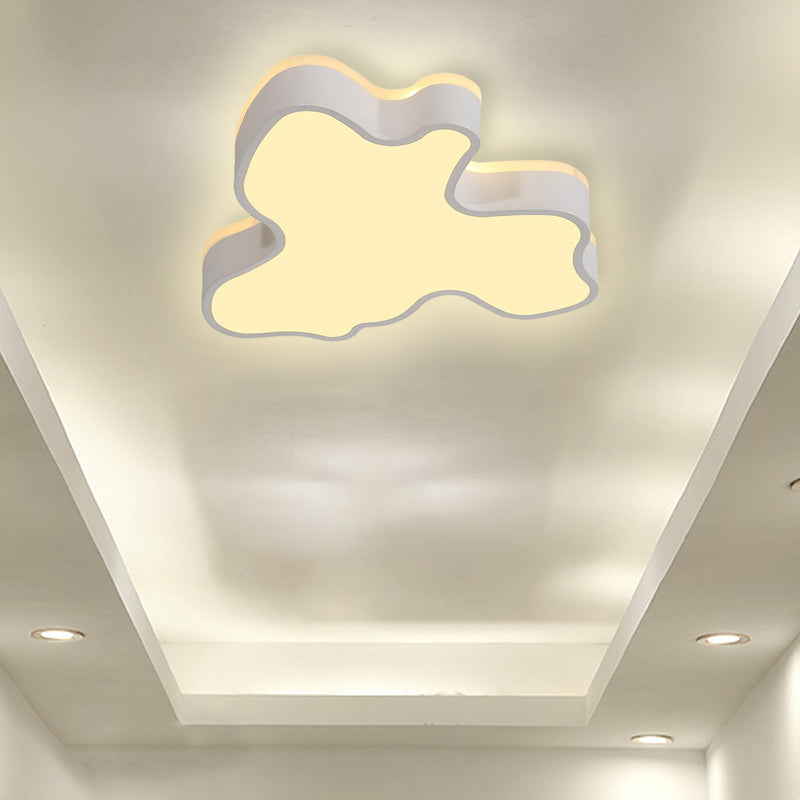 16"/19.5"/23.5" W Abstract Flush Light with Black/White Metal Shade and Acrylic Diffuser Led Contemporary Flush Mount in Warm/White White 23.5" Clearhalo 'Ceiling Lights' 'Close To Ceiling Lights' 'Close to ceiling' 'Flush mount' Lighting' 377655