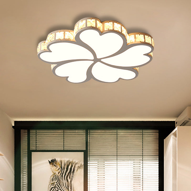 Metal Clover Flush Mount Lighting with Clear K9 Crystal Led Contemporary Ceiling Flush Light in Black/White White Clearhalo 'Ceiling Lights' 'Close To Ceiling Lights' 'Close to ceiling' 'Flush mount' Lighting' 377738