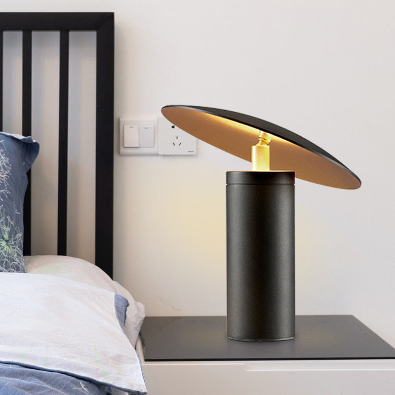 Contemporary 1 Bulb Nightstand Lamp Black Saucer Reading Book Light with Metal Shade Clearhalo 'Lamps' 'Table Lamps' Lighting' 384239