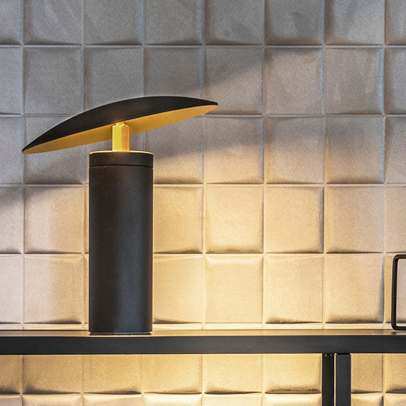 Contemporary 1 Bulb Nightstand Lamp Black Saucer Reading Book Light with Metal Shade Clearhalo 'Lamps' 'Table Lamps' Lighting' 384240