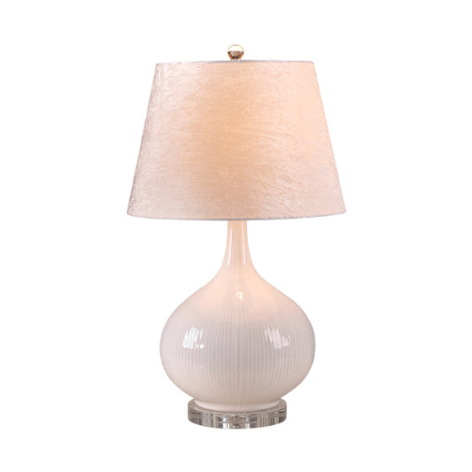 1 Bulb Living Room Desk Lamp Nordic White Reading Light with Barrel Fabric Shade Clearhalo 'Lamps' 'Table Lamps' Lighting' 404555