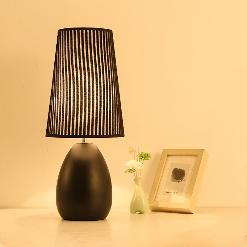 Teardrop Metal Desk Light Modern 1 Head Black Night Table Lamp with Fabric Shade Black Clearhalo 'Lamps' 'Table Lamps' Lighting' 404636