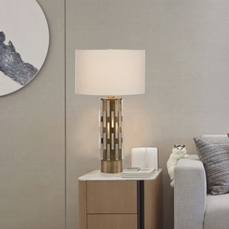 1-Bulb Living Room Night Light Modernist White Metal Table Lamp with Drum Fabric Shade White Clearhalo 'Lamps' 'Table Lamps' Lighting' 405668