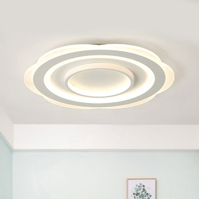 16"/19.5"/23.5" Flower Ceiling Fixture Modern Acrylic Living Room Flushmount Light in Warm/White Clearhalo 'Ceiling Lights' 'Close To Ceiling Lights' 'Close to ceiling' Lighting' 418126