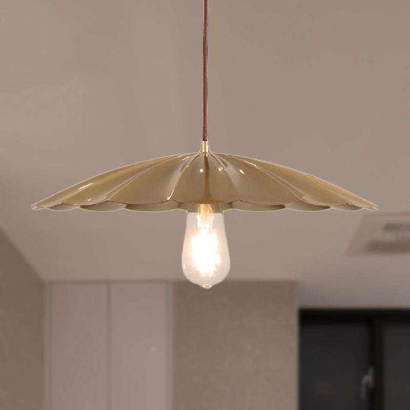 Brass Scalloped Hanging Ceiling Light Vintage Metal 1 Light Study Room Pendant Lamp Clearhalo 'Art Deco Pendants' 'Cast Iron' 'Ceiling Lights' 'Ceramic' 'Crystal' 'Industrial Pendants' 'Industrial' 'Metal' 'Middle Century Pendants' 'Pendant Lights' 'Pendants' 'Tiffany' Lighting' 452550