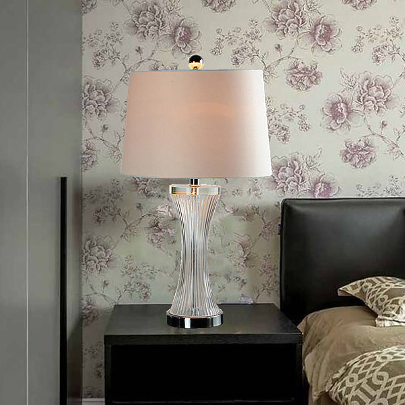 1 Head Living Room Table Lamp Simplicity White/Black Desk Light with Barrel Fabric Shade Clearhalo 'Lamps' 'Table Lamps' Lighting' 493403