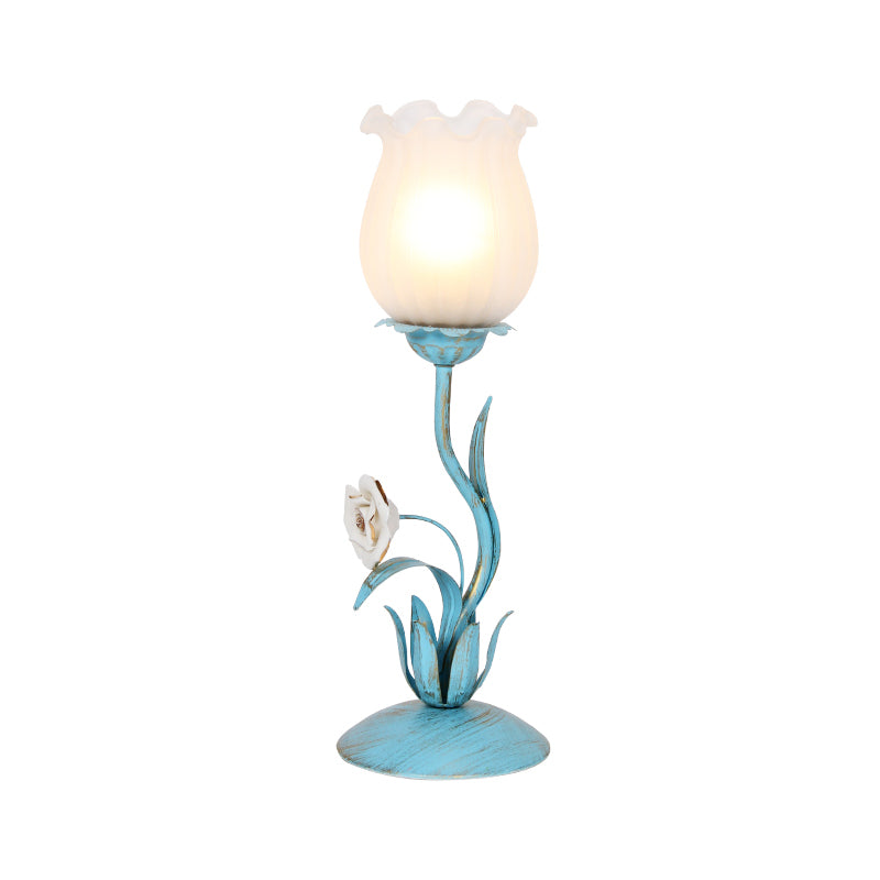 1 Bulb Blossom Table Lighting Romantic Pastoral Blue/Pink Metal Nightstand Lamp for Living Room Clearhalo 'Lamps' 'Table Lamps' Lighting' 519815