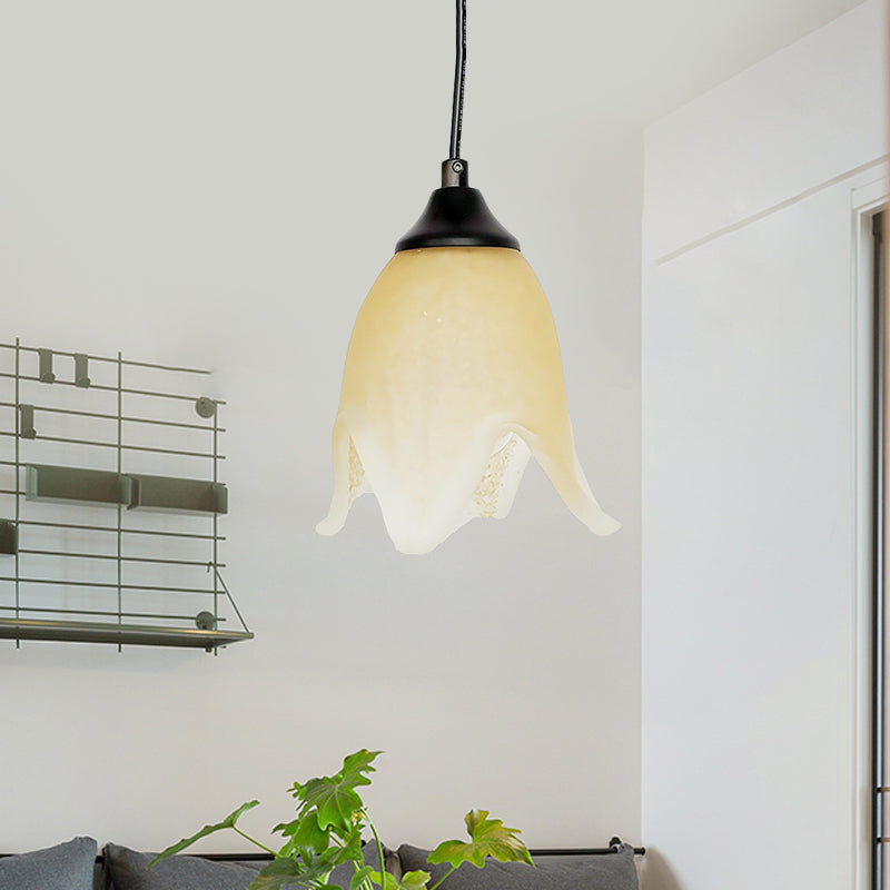 Flower Shape/Cone Living Room Hanging Light Kit Traditional Textured Glass 1 Light White Pendant Lighting Clearhalo 'Ceiling Lights' 'Glass shade' 'Glass' 'Island Lights' 'Pendant Lights' 'Pendants' Lighting' 560229