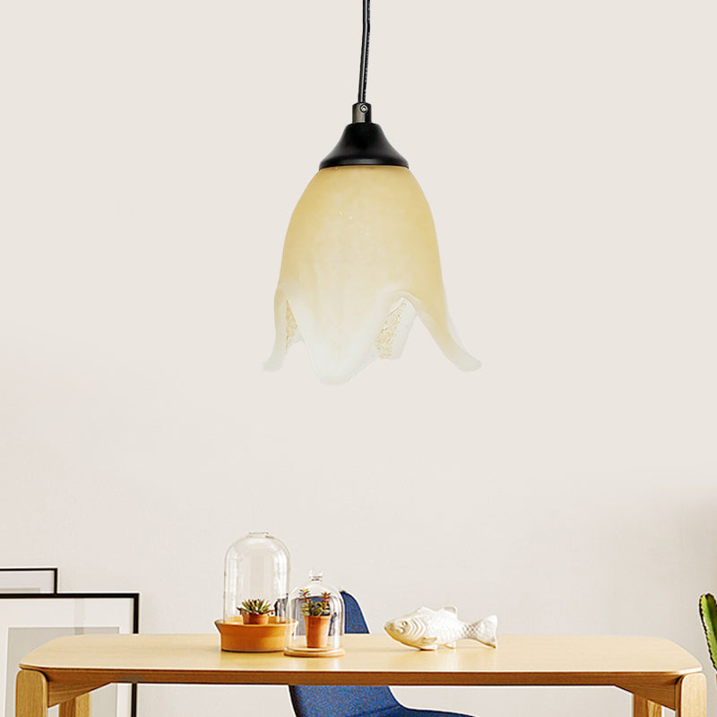 Flower Shape/Cone Living Room Hanging Light Kit Traditional Textured Glass 1 Light White Pendant Lighting Clearhalo 'Ceiling Lights' 'Glass shade' 'Glass' 'Island Lights' 'Pendant Lights' 'Pendants' Lighting' 560230