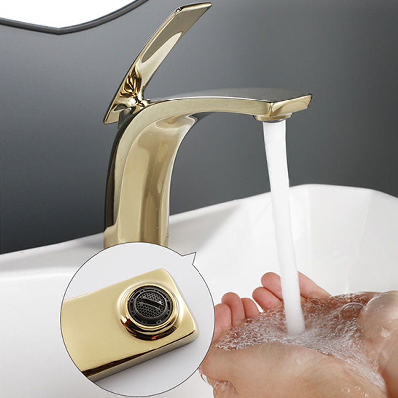 Gorgeous Metal Sink Faucet Plain Low Arc Centerset Bathroom Sink Faucet Clearhalo 'Bathroom Remodel & Bathroom Fixtures' 'Bathroom Sink Faucets' 'Bathroom Sinks & Faucet Components' 'bathroom_sink_faucets' 'Home Improvement' 'home_improvement' 'home_improvement_bathroom_sink_faucets' 6039754