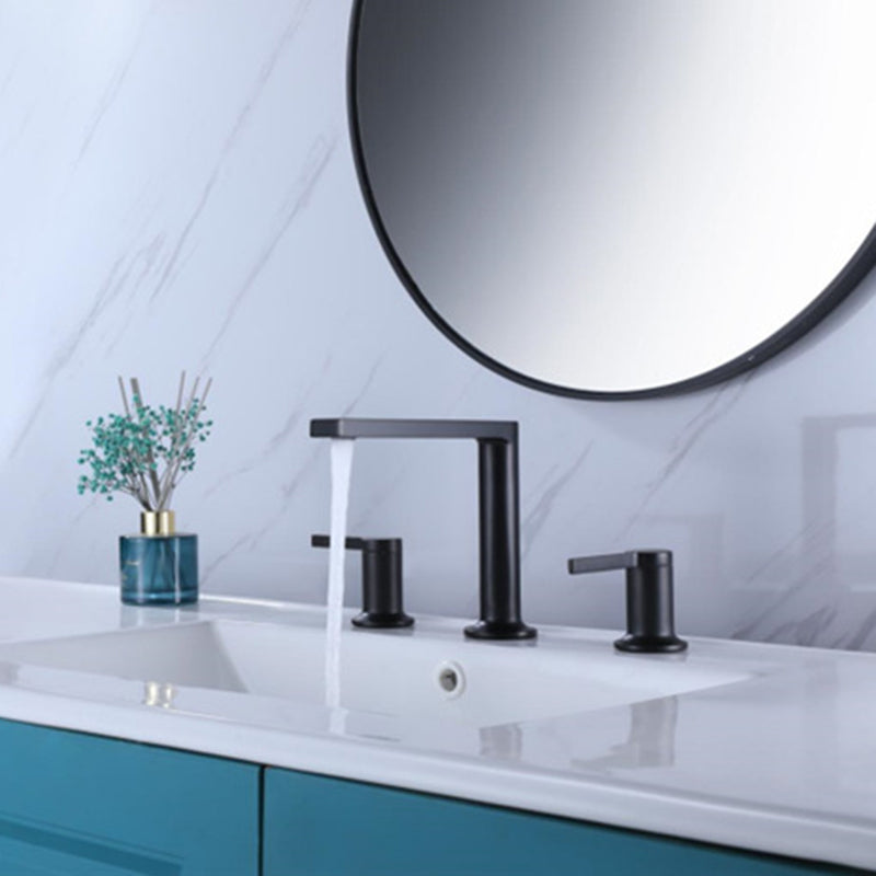 Circular 2-Handle Bathroom Faucet 3 Hole Widespread Bathroom Sink Faucet Clearhalo 'Bathroom Remodel & Bathroom Fixtures' 'Bathroom Sink Faucets' 'Bathroom Sinks & Faucet Components' 'bathroom_sink_faucets' 'Conjuntos de Torneiras de Lavatório e Banheiro' 'Home Improvement' 'home_improvement' 'home_improvement_bathroom_sink_faucets' 'Mobiliário Doméstico' 'Página inicial' 'Renovação e equipamento de casa de banho' 'Torneira para lavatório de banheiro' 6077618