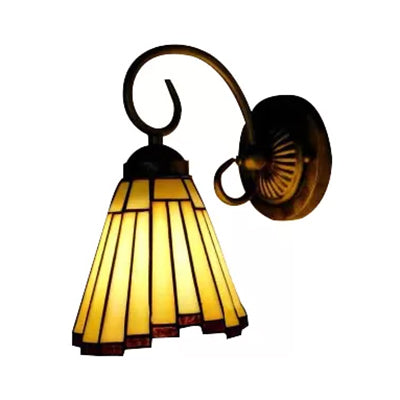 Mini Sconce Light Tiffany Style Stained Glass Single Light Wall Mount Light for Bedroom Clearhalo 'Industrial' 'Middle century wall lights' 'Tiffany wall lights' 'Tiffany' 'Wall Lamps & Sconces' 'Wall Lights' Lighting' 6118